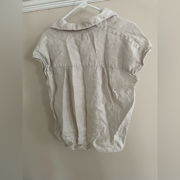 Linen button down - Picture 2 of 6
